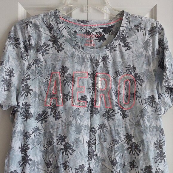 Set of 2 Aeropostale Gray & White Tropical Pattern Graphic Women's Tees Size XL - Picture 11 of 16